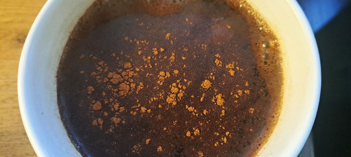 Kava, cimet