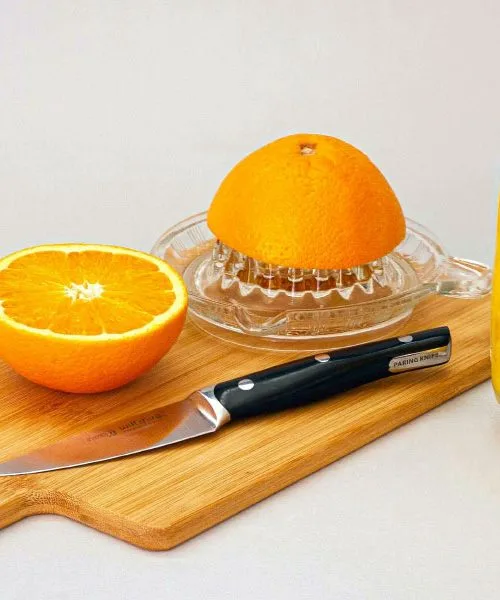 Koliko “kock” sladkorja vsebujejo vaši najljubši sokovi?