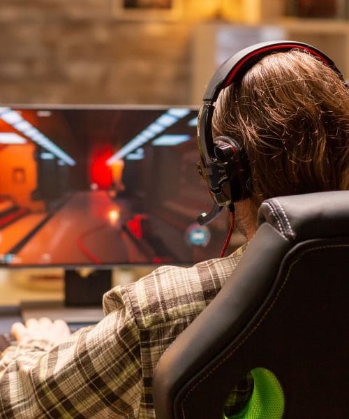 Zasvojenost z igrami: kdaj zabava postane težava