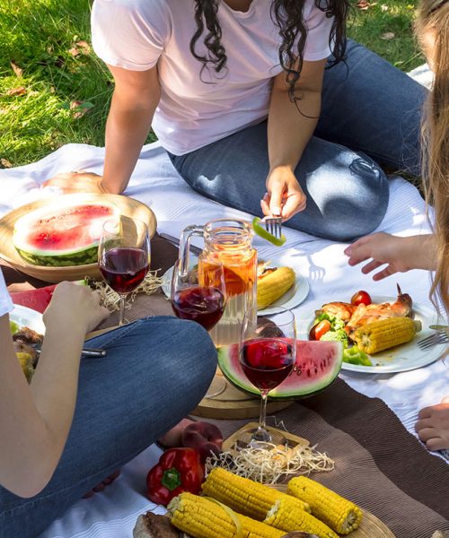 Kaj jesti dan po obilnem pikniku? Želodec vam bo bolj hvaležen za preprost obrok