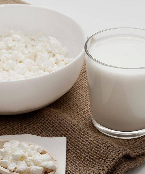 Kefir zjutraj ali zvečer? Kdaj ga je najlažje vključiti v prehrano